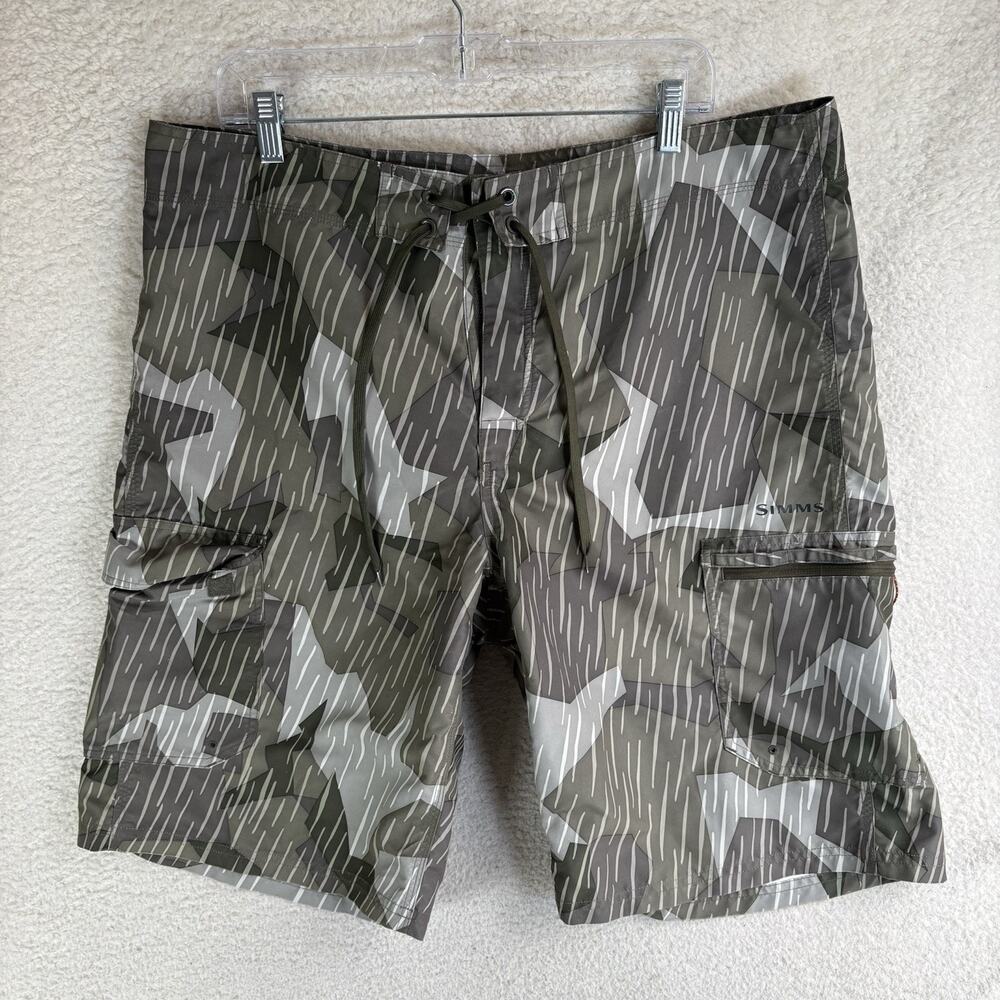 Simms Swim Trunks Board Shorts Mens 38 Solarflex Rain Camo Fishing Cargo Surf